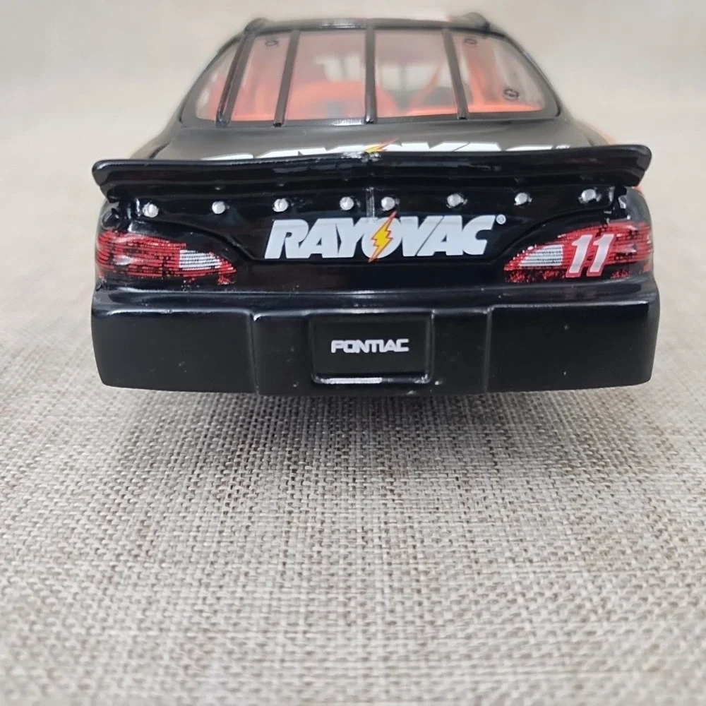 1:24 Action Diecast Jason Jarrett #11 Rayovac 2000 Pontiac Grand Prix Limited Ed